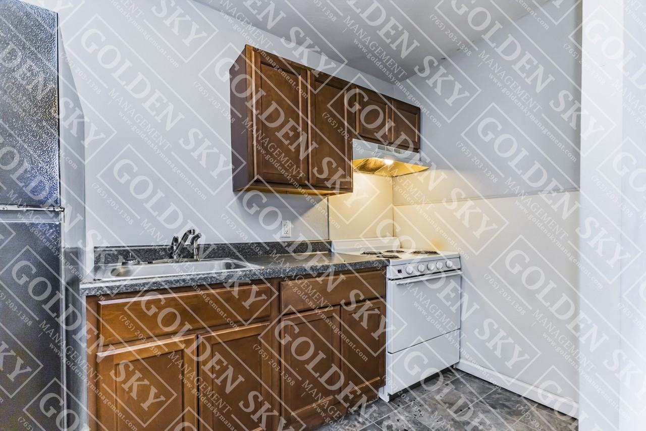 2404 State Street - 3Unit 3 #3 - Photo 6 of 14