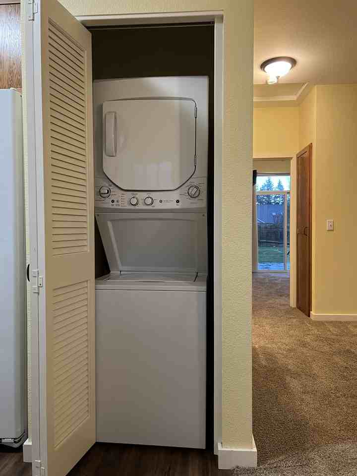 2467 Blackbird Ave #1 - Photo 7 of 21