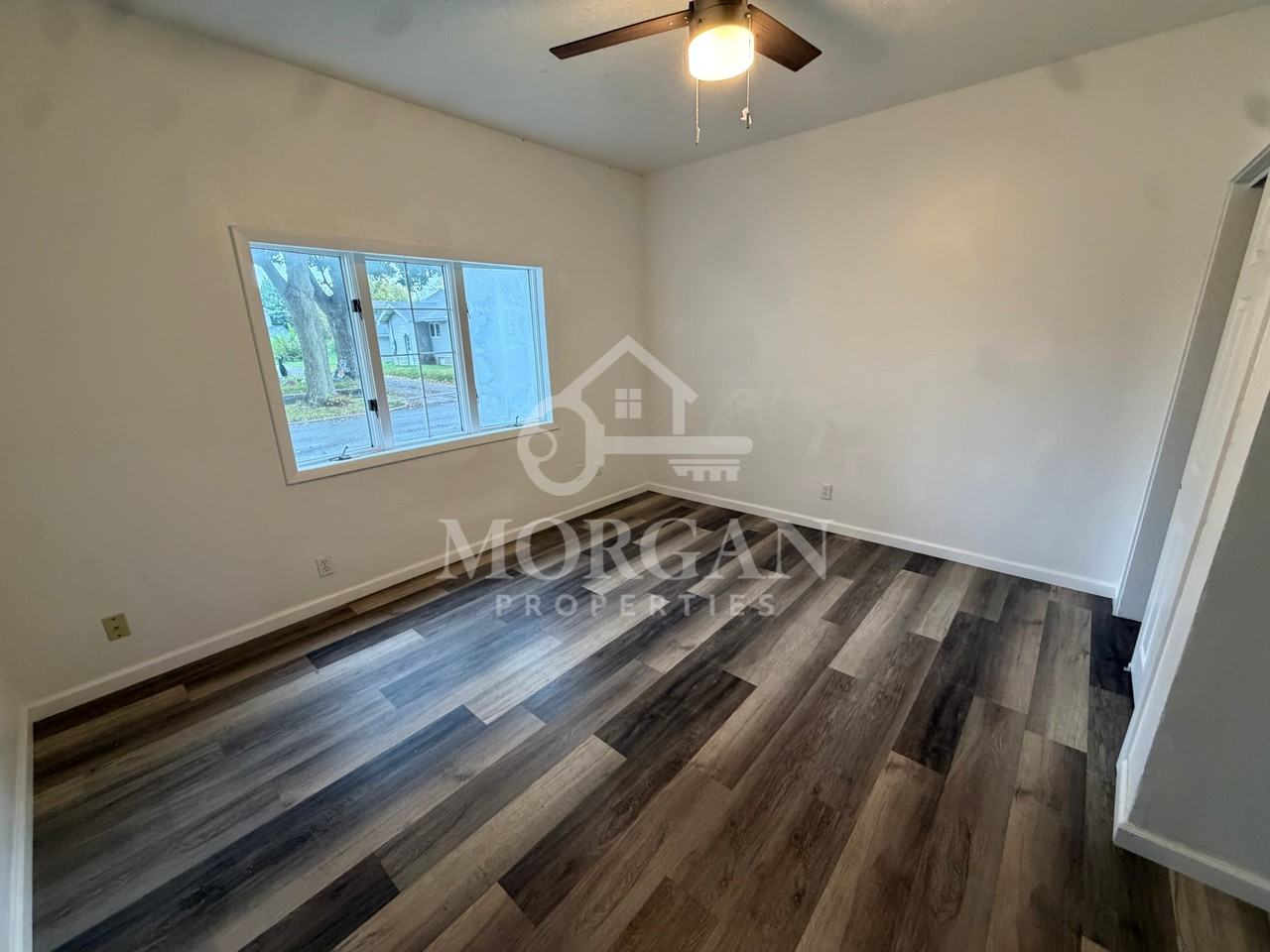 2727 Chase St #1 - Photo 7 of 9
