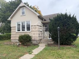 featured image of 805 N 12th St #1