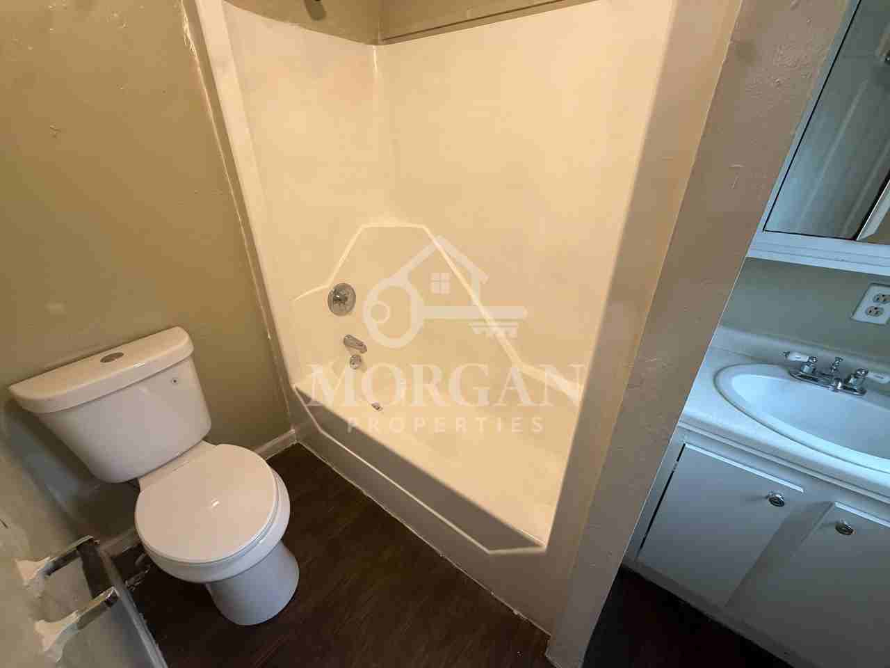 805 N 12th St #1 - Photo 6 of 11