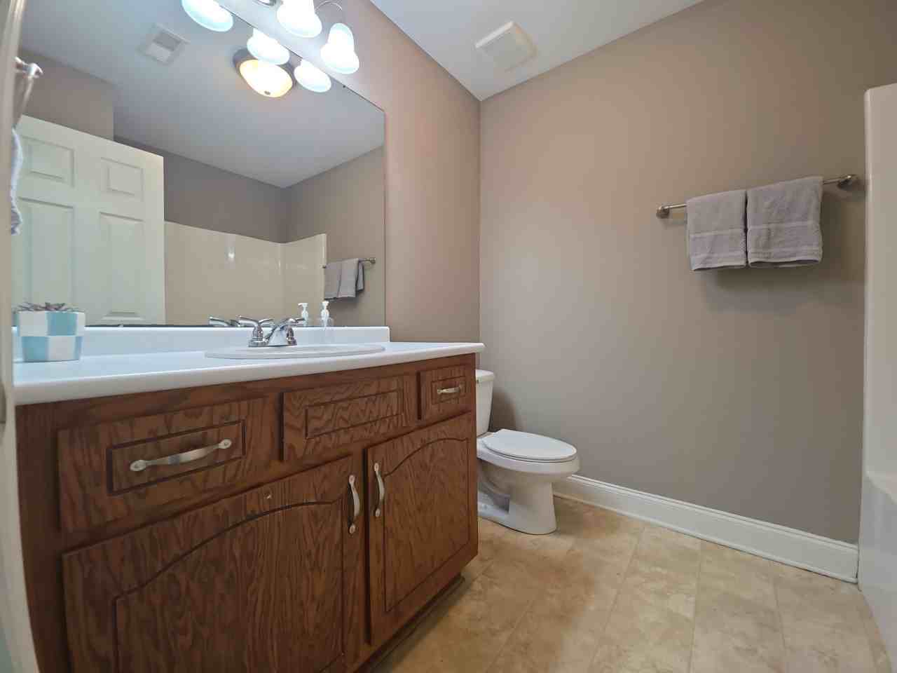 136 Riverside Dr #B - Photo 6 of 10