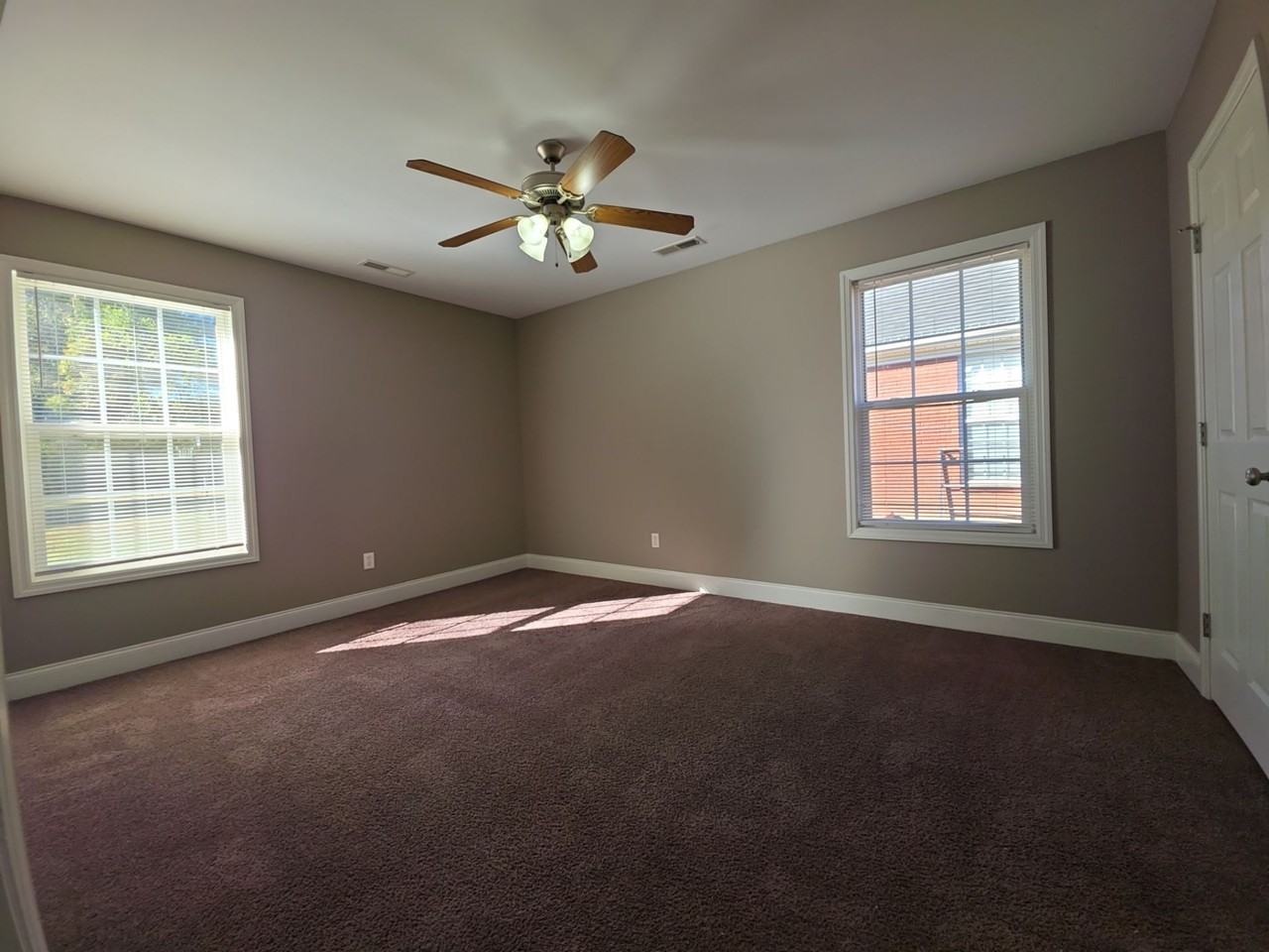 136 Riverside Dr #B - Photo 7 of 10