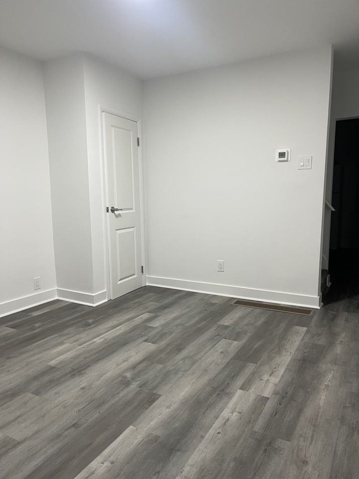 708 Lincoln St #1 - Photo 4 of 11