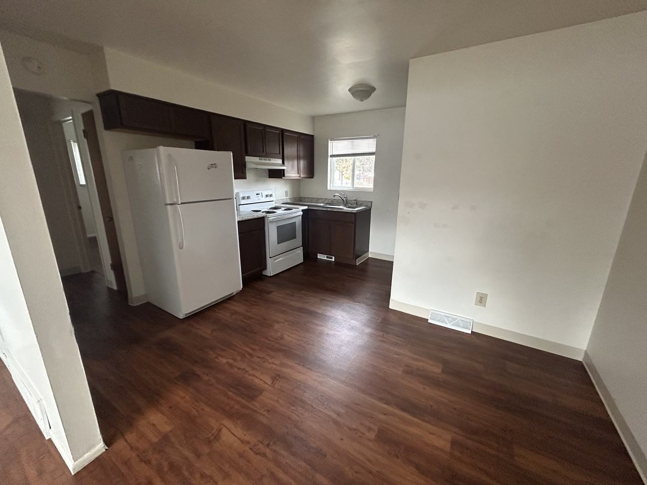 2313 Alderson Ave #2313 - Photo 2 of 9