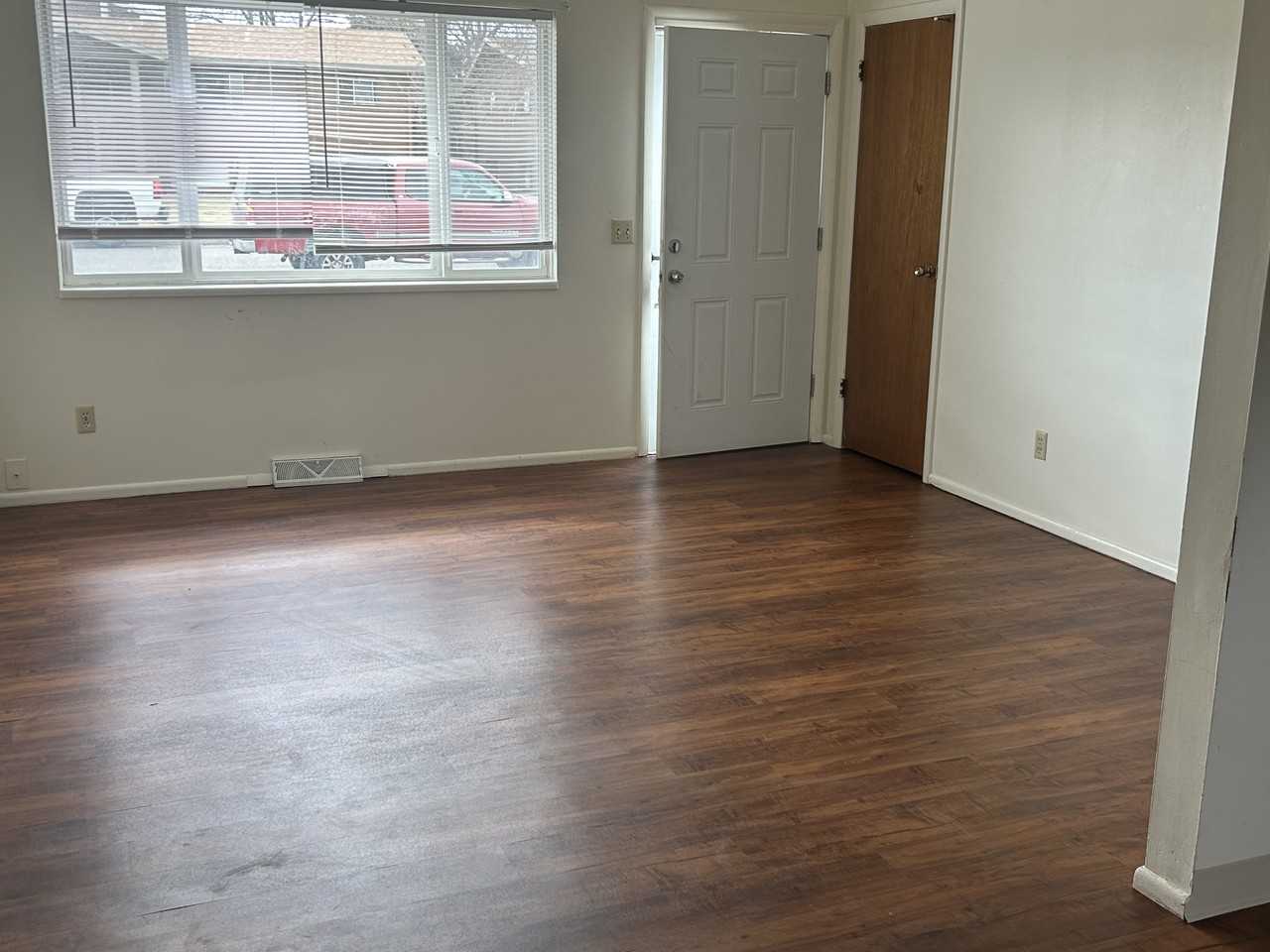 2313 Alderson Ave #2313 - Photo 3 of 9