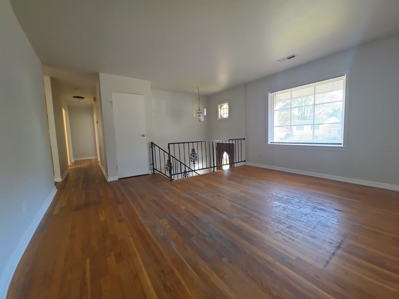 3616 Inglewood Dr Nw #1 - Photo 4 of 16
