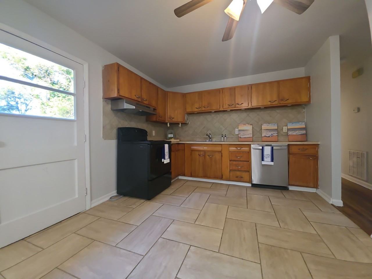 3616 Inglewood Dr Nw #1 - Photo 5 of 16
