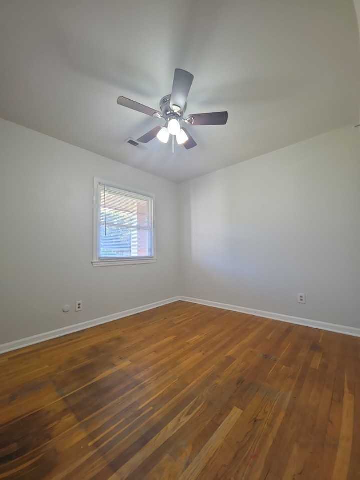3616 Inglewood Dr Nw #1 - Photo 7 of 16