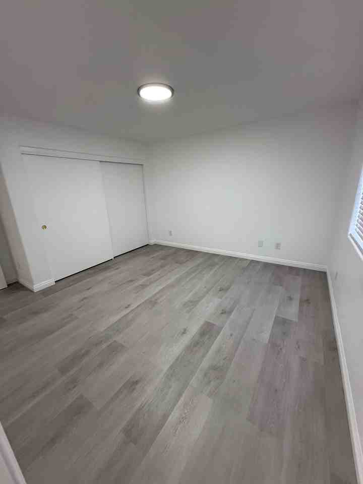 24958 Paseo Robles #1 - Photo 7 of 10