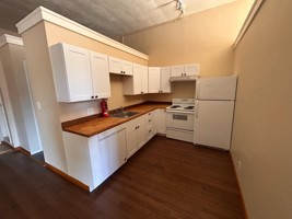 featured image of 216 E Main St