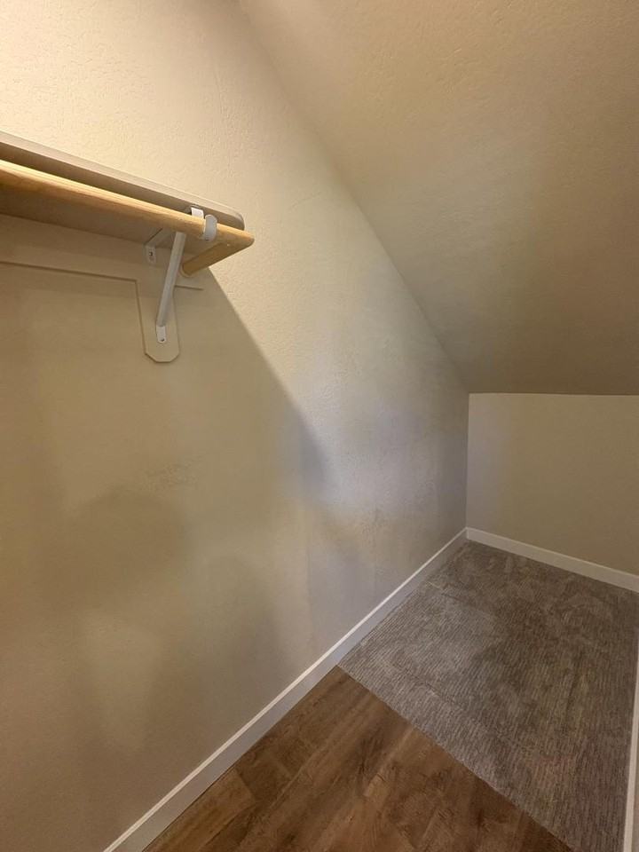 7853 28th St - Photo 3 of 5