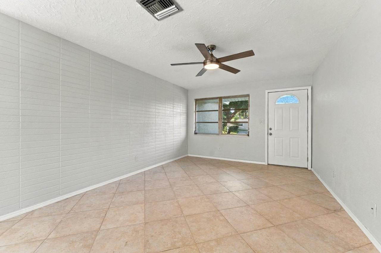 5449 63rd Way N - Photo 5 of 11