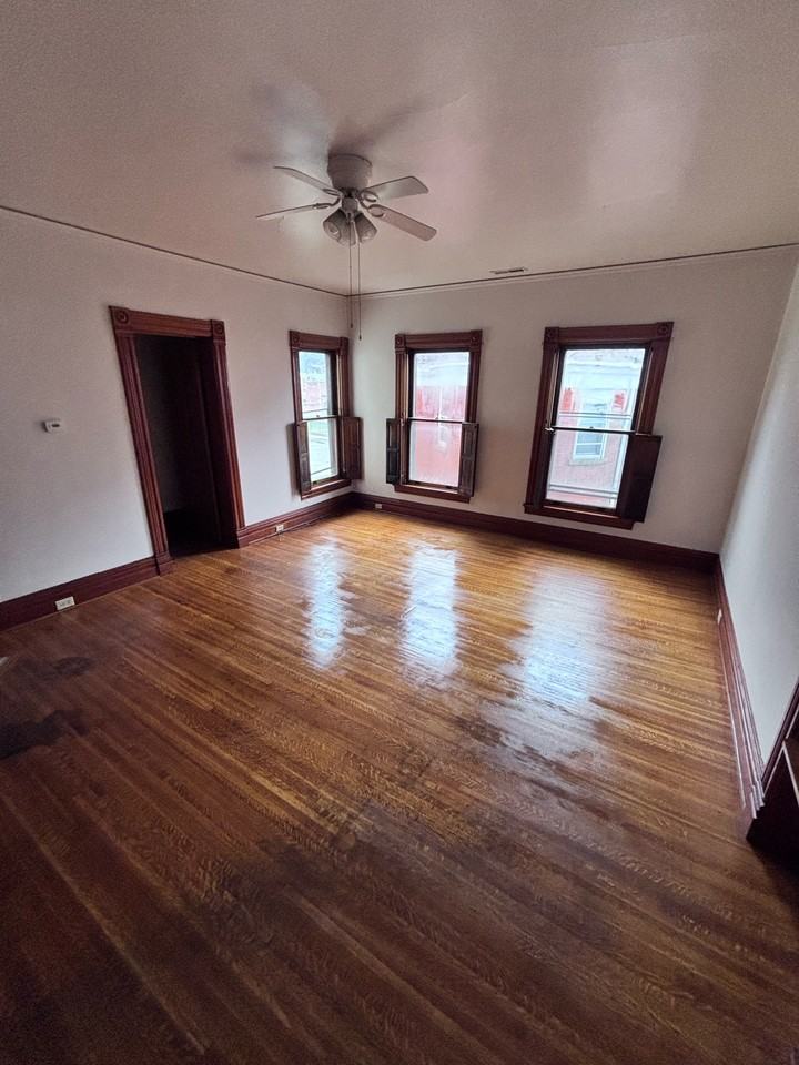 556 W 8th St #2 - Photo 5 of 16