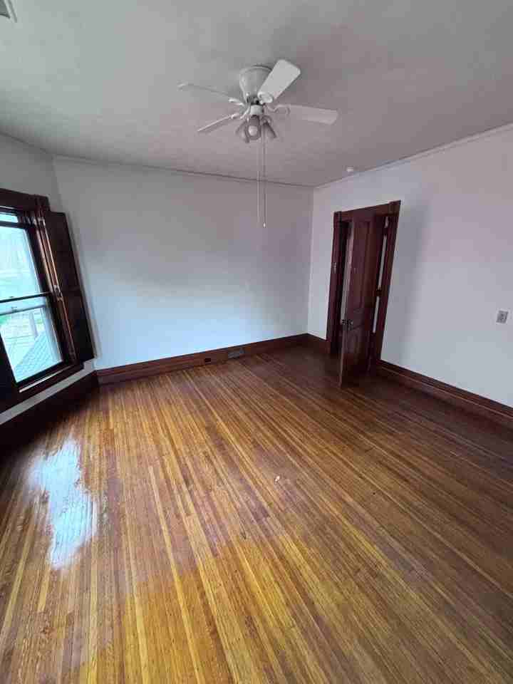 556 W 8th St #2 - Photo 7 of 16