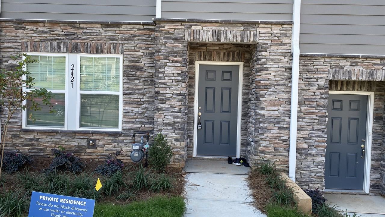 2421 Arbor Loop Dr #1 - Photo 2 of 16