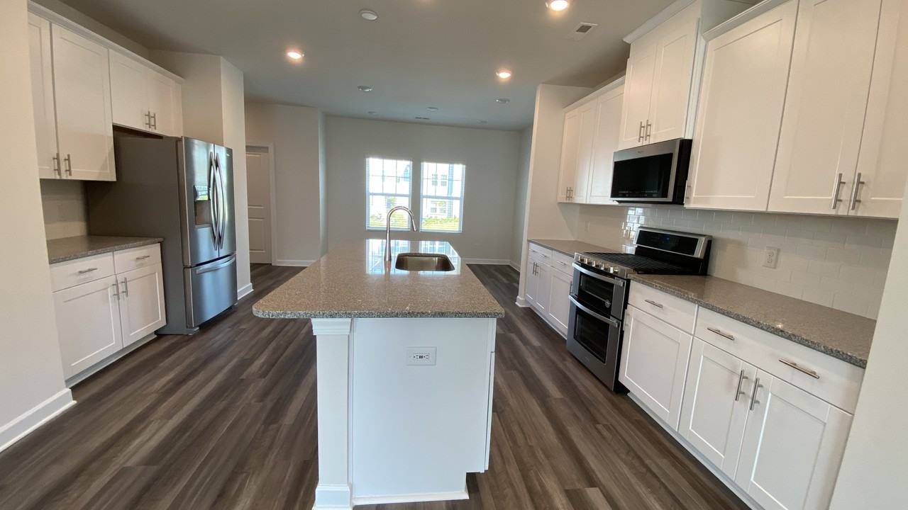 2421 Arbor Loop Dr #1 - Photo 5 of 16