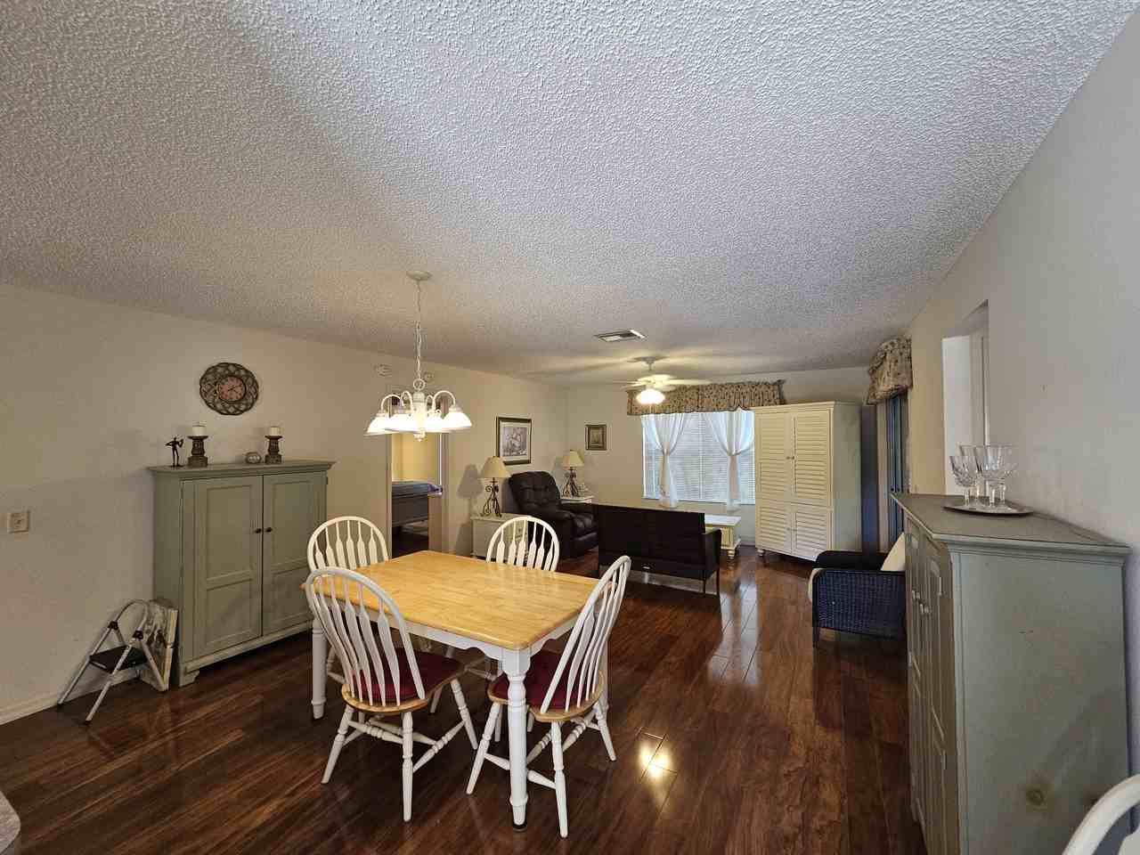945 Candler Pl #1 - Photo 3 of 16
