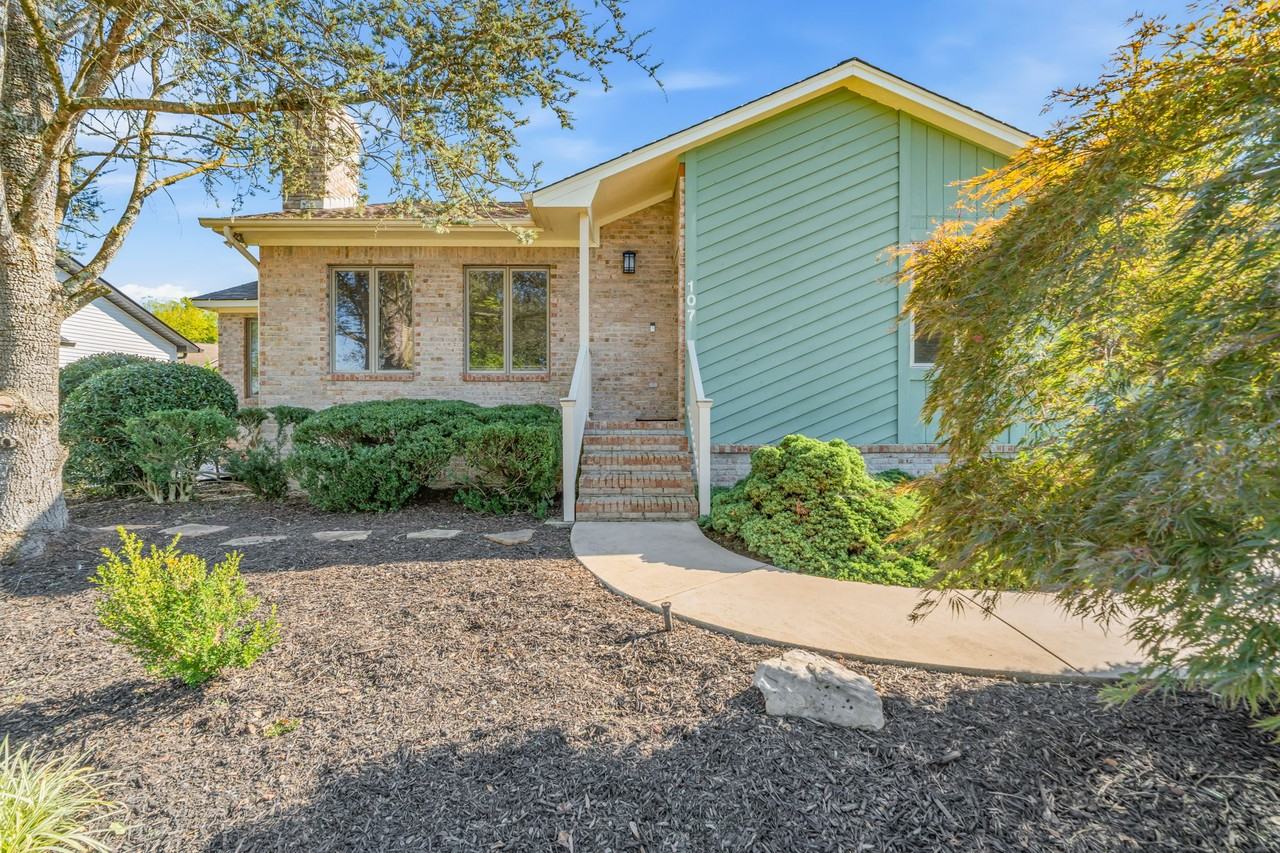 107 Inagehi Way #1 - Photo 3 of 37