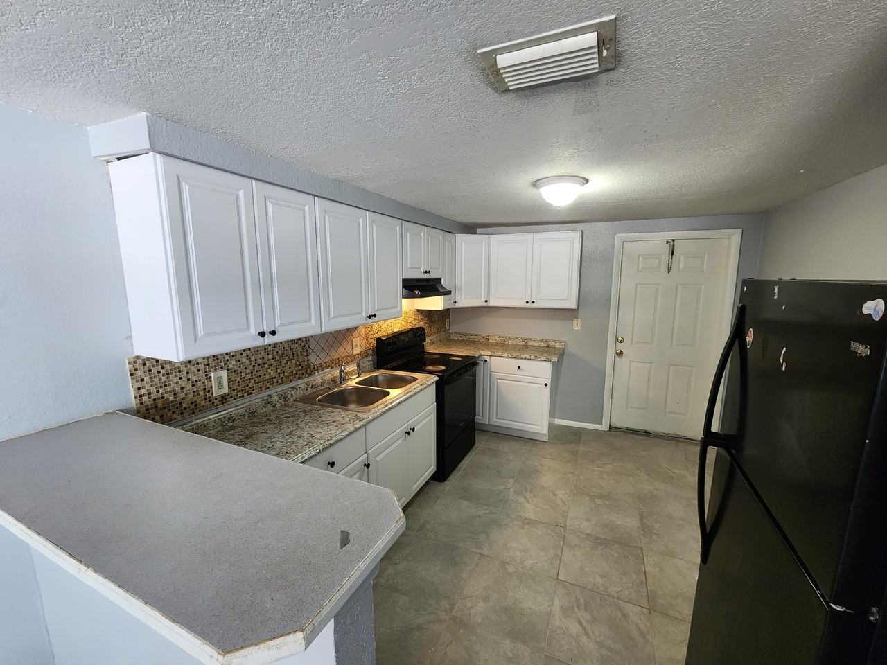 609 58th Avenue Dr E #609 - Photo 2 of 16