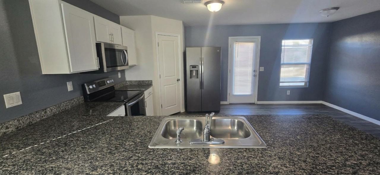 3865 N Ghost Creek Ln #1 - Photo 3 of 32