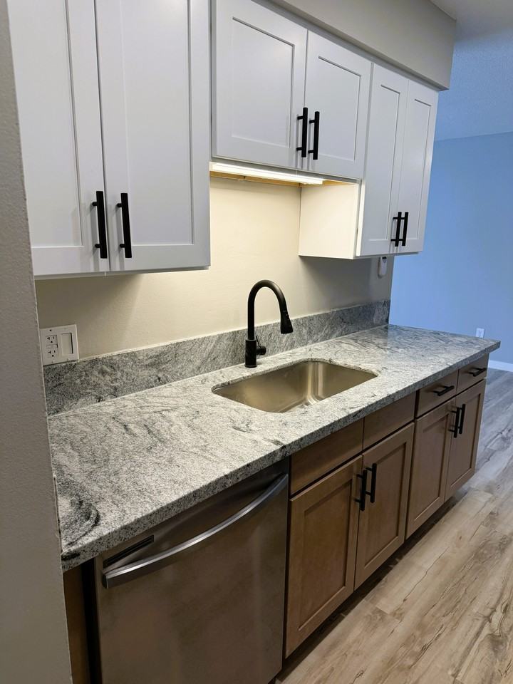 2701 Xylon Ave NUnit 102 #102 - Photo 2 of 15