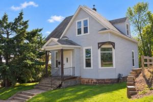 featured image of 417 N 8th Ave E #1