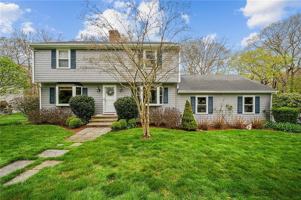 featured image of 156 Pine Tree Cir #1