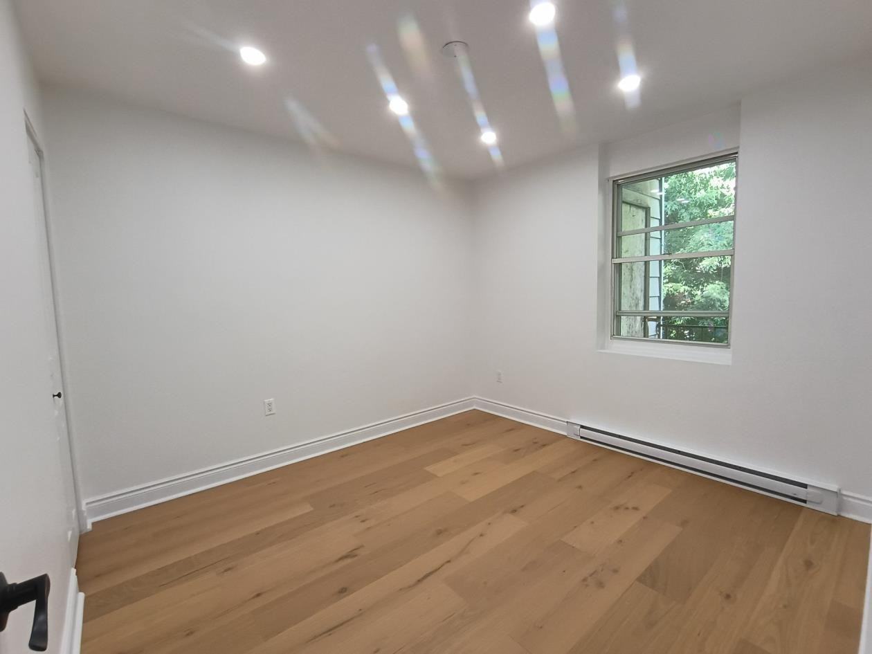 2362 Rue de Ryde - Photo 2 of 6