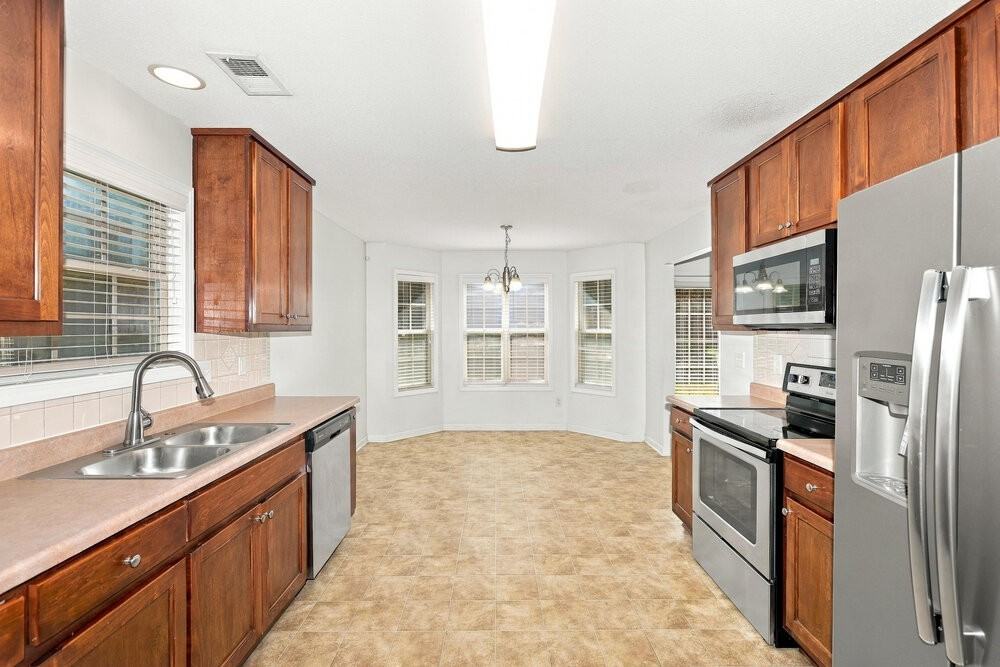 3102 Delaware Loop - Photo 7 of 16