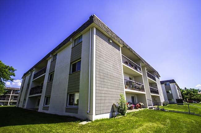 4730 Pasqua St - Photo 2 of 8