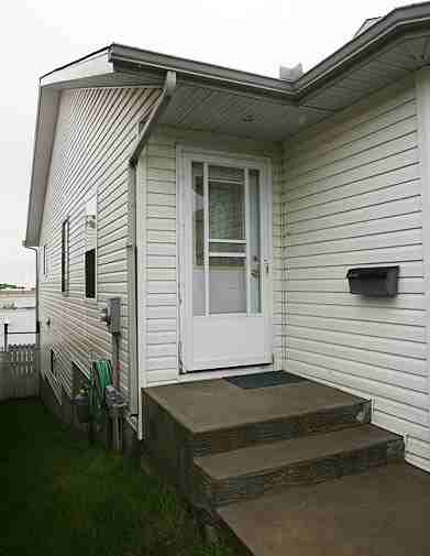 108 Arbour Grove Close Nw - Photo 3 of 19