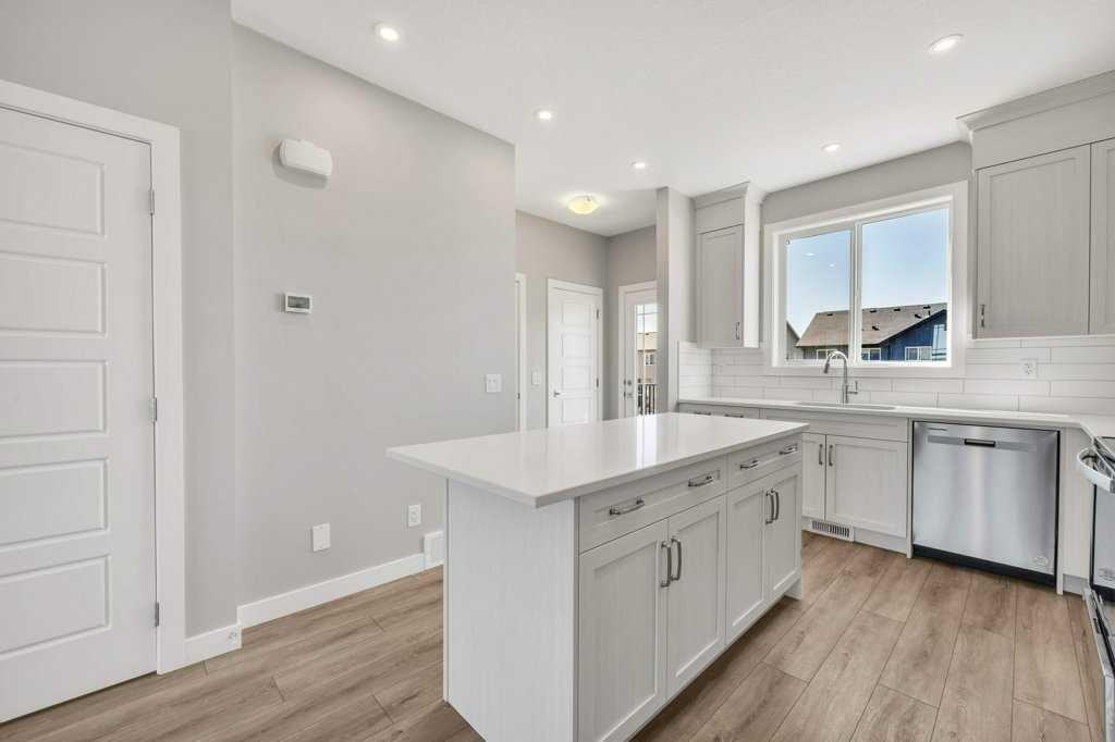 143 Amblefield Ave Nw - Photo 5 of 11