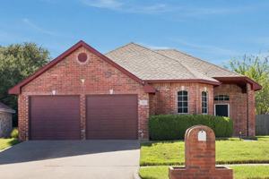 featured image of 304 W Willow Creek Dr