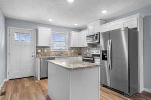 featured image of 2 2 Dorothy Lane #A