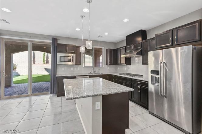 479 Astillero Street - Photo 4 of 34