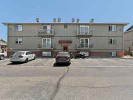 featured image of 1535 Poplar Dr #9