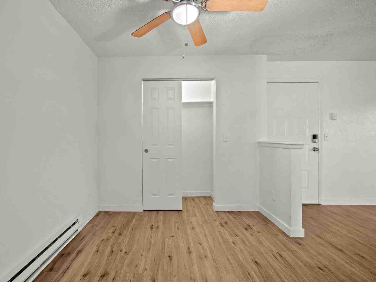 1535 Poplar Dr #9 - Photo 5 of 17
