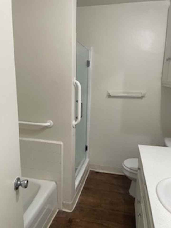 1420 Oakhurst Dr. - Photo 2 of 6