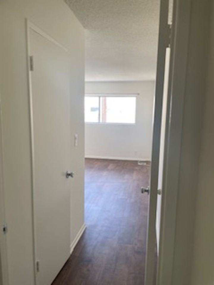 1420 Oakhurst Dr. - Photo 3 of 6
