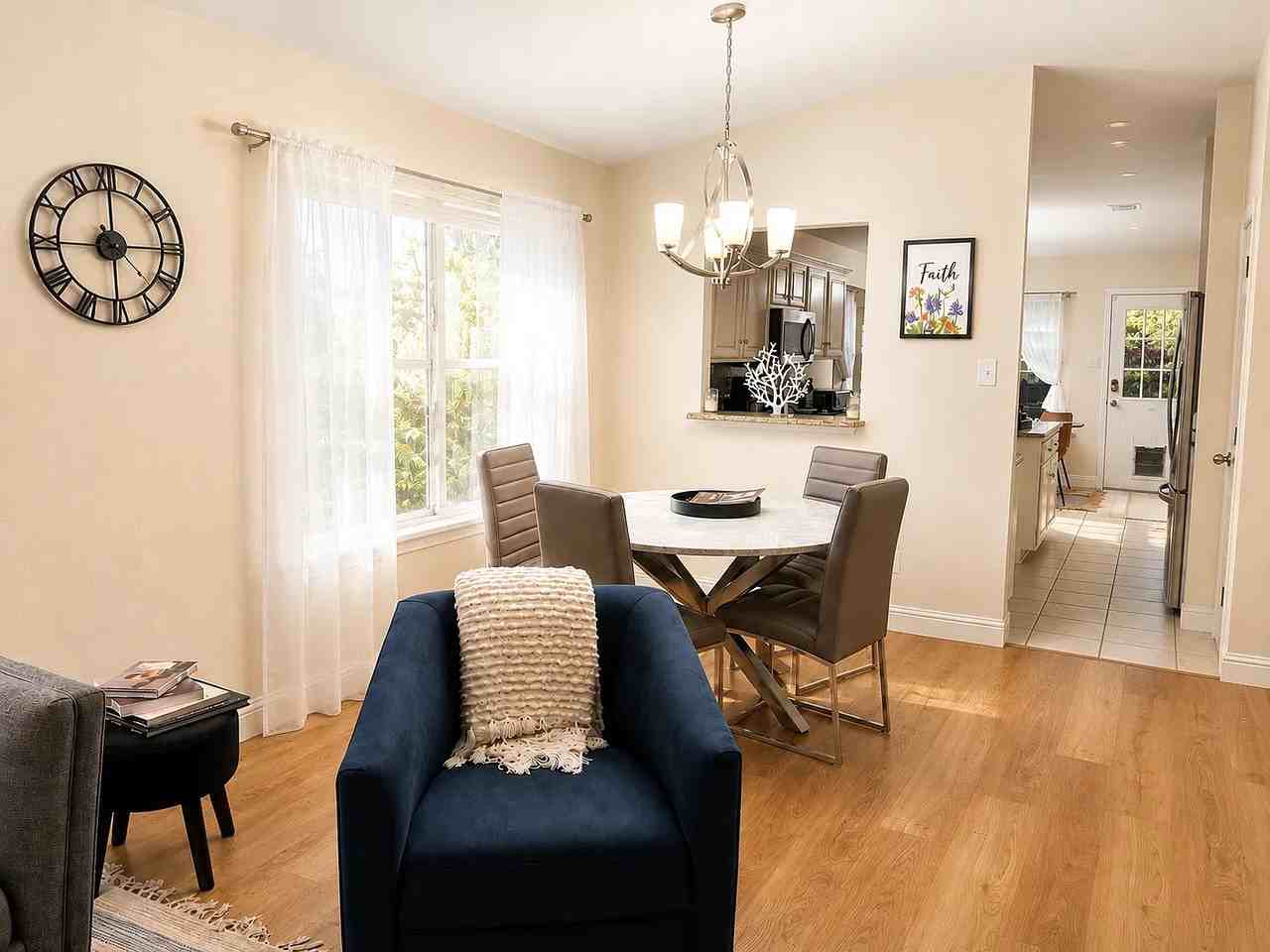 8321 Dulac Dr - Photo 3 of 13