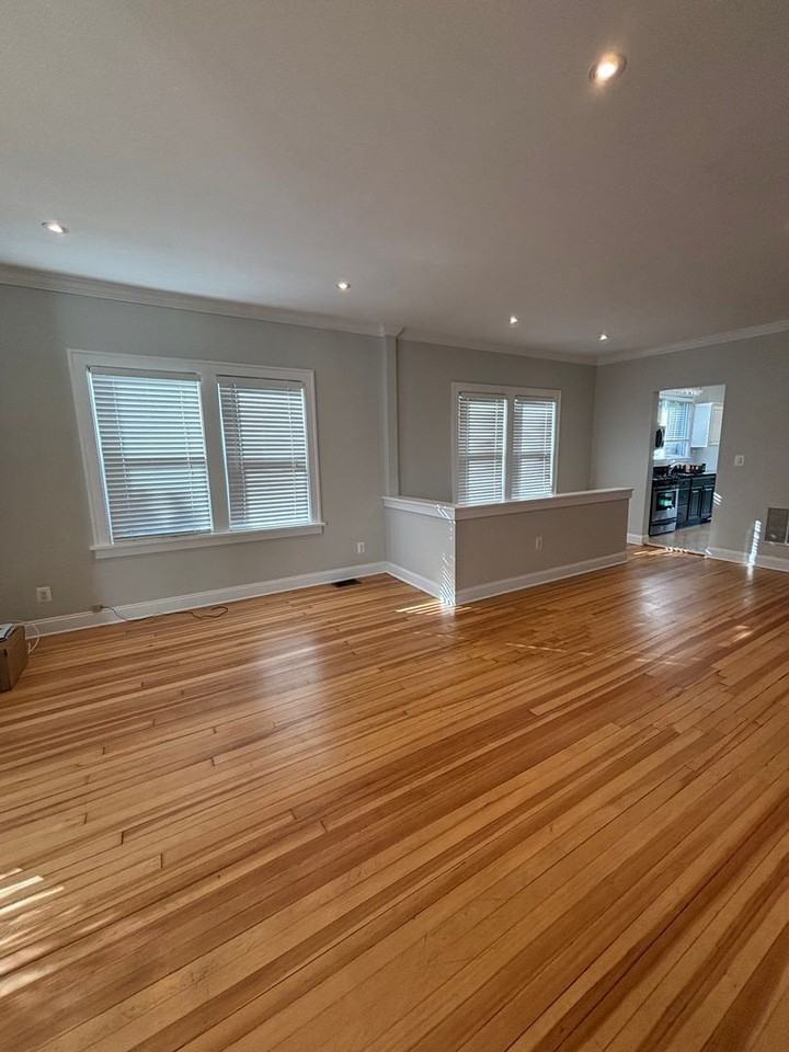 5121 Cathedral Ave Nw ##Nw - Photo 3 of 32