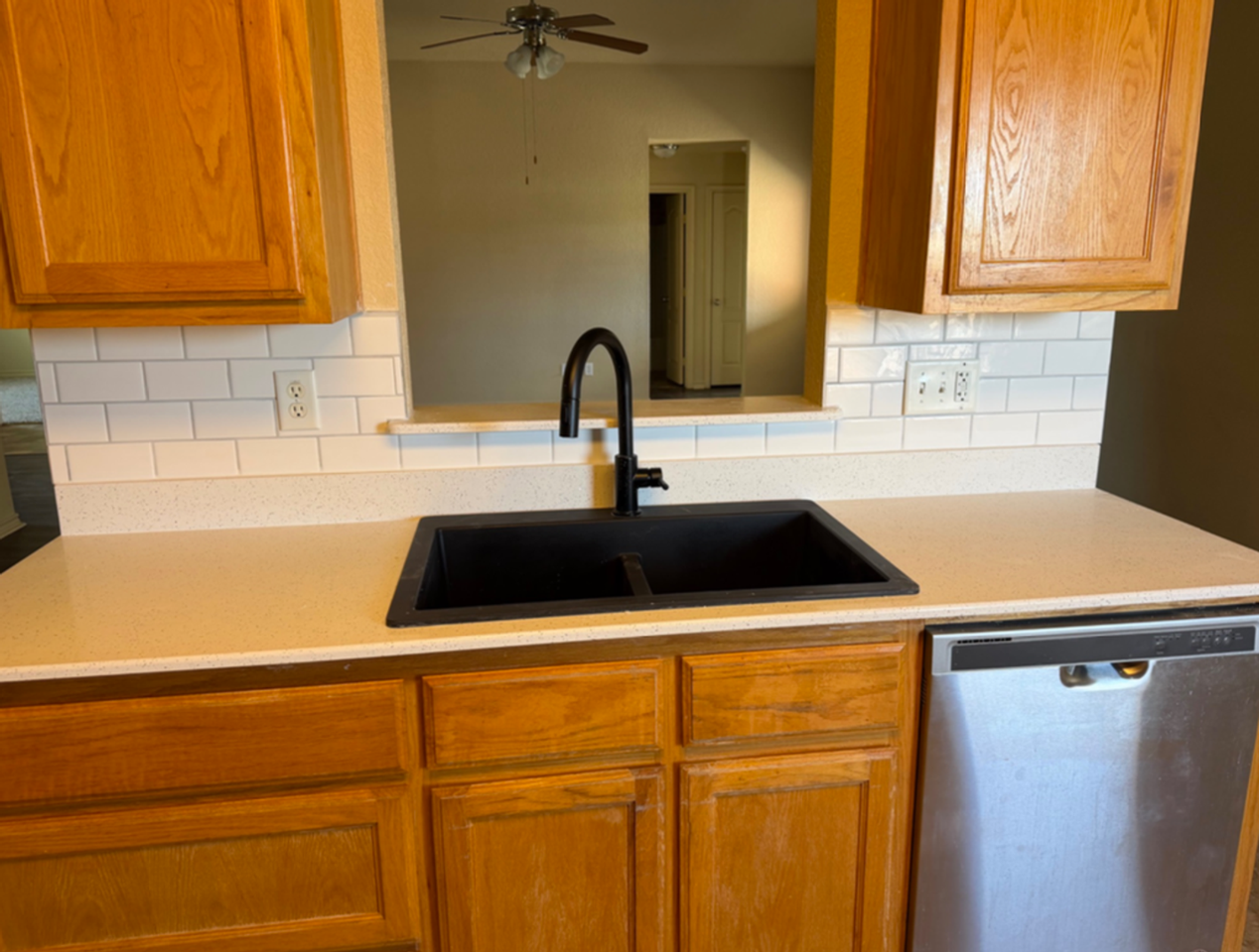 2415 Isabelle Dr - Photo 5 of 42