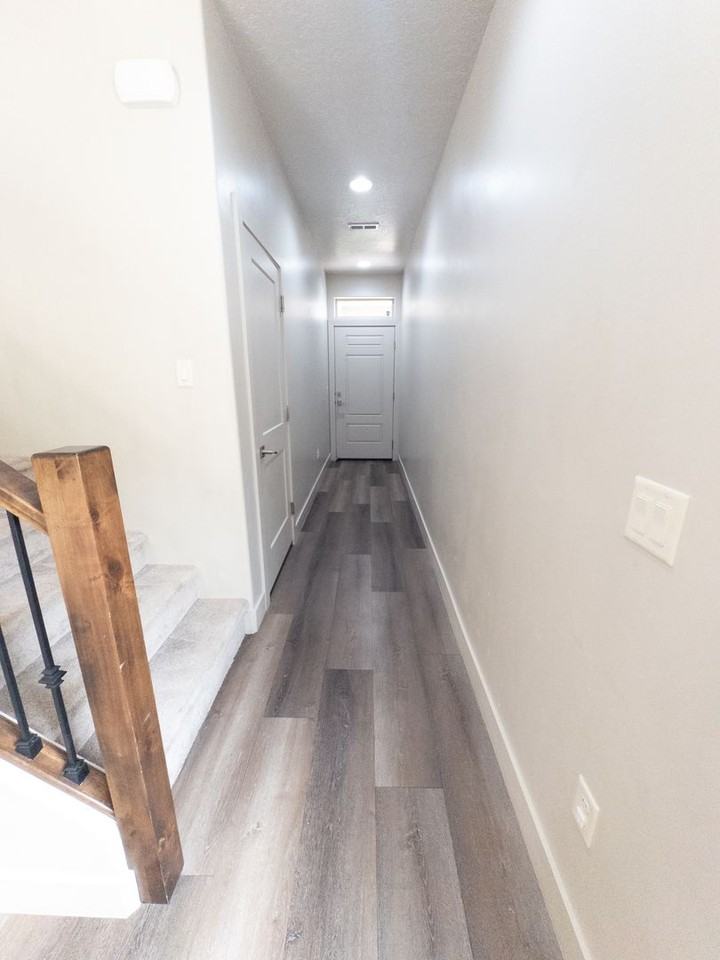 2675 E 450 N #31 - Photo 3 of 21