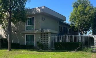featured image of 937 S Roberts St