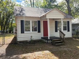 featured image of 702 E E St