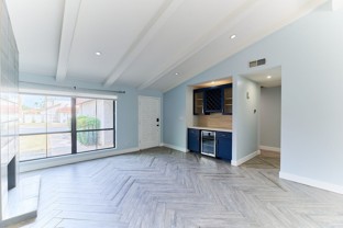 5750 N Scottsdale Rd - Photo 1 of 1
