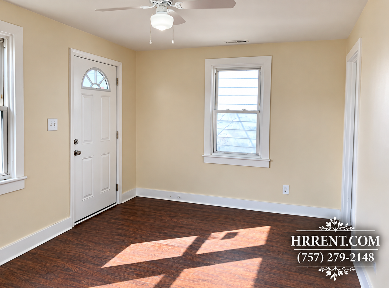 555 42nd St - Photo 3 of 11