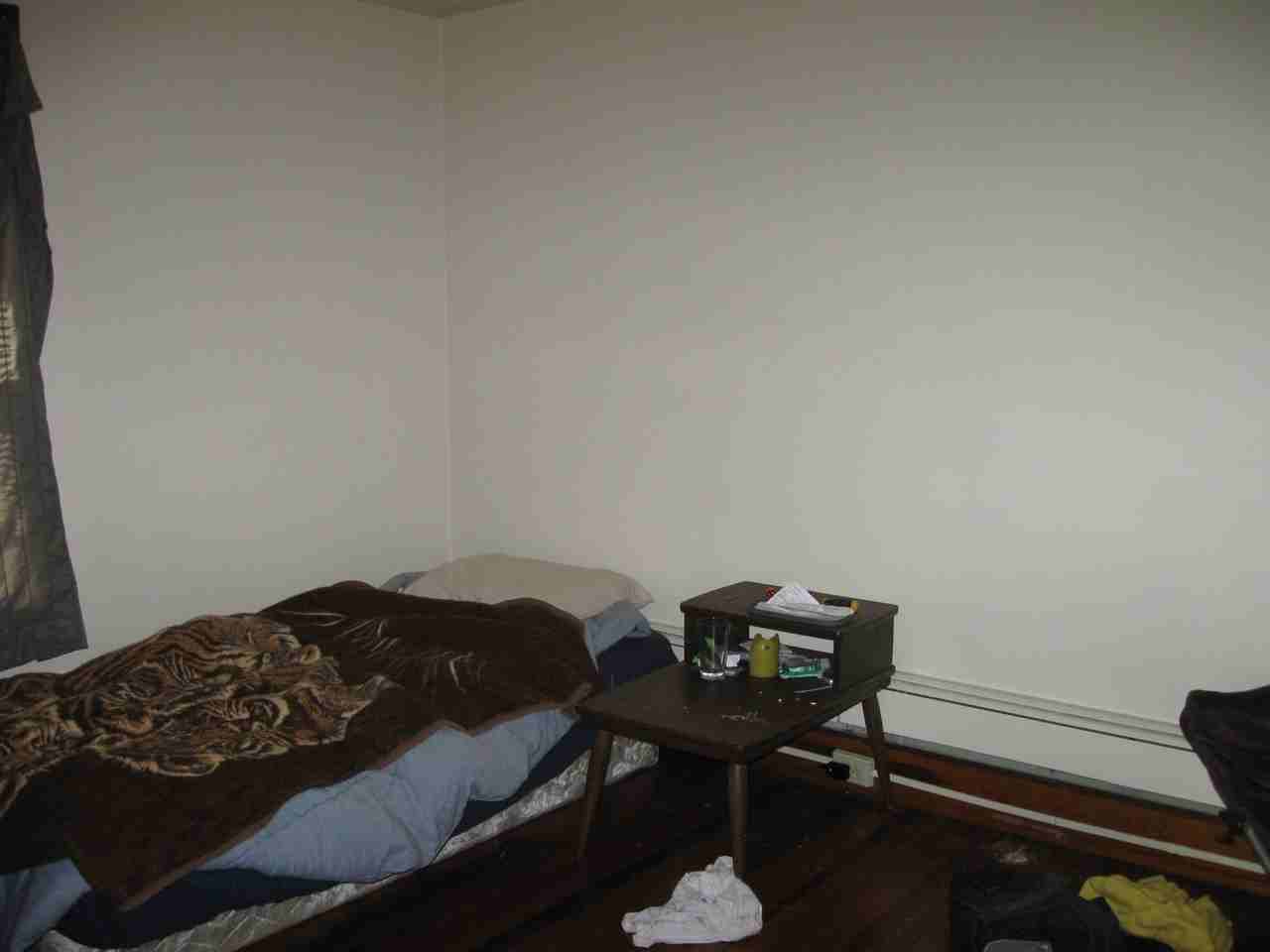 520 Holmes St - Photo 4 of 10