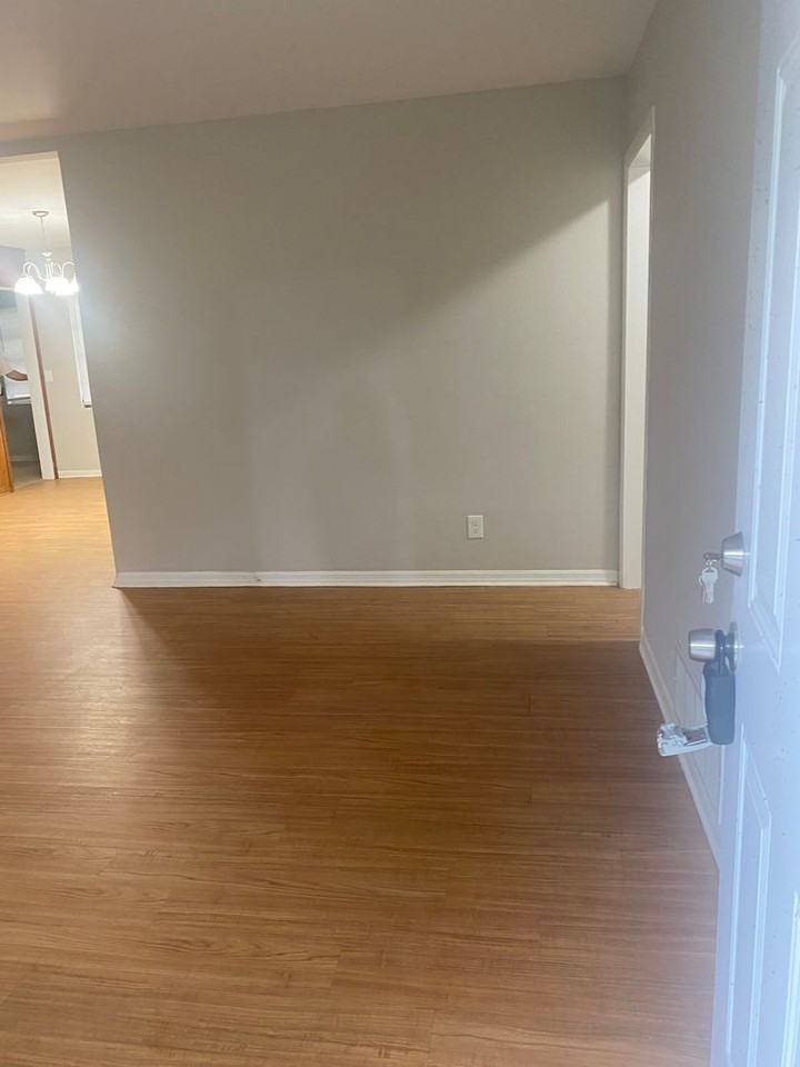 2841 Justina Rd - Photo 3 of 15